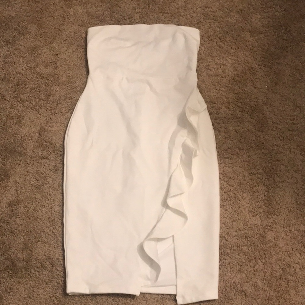 White strapless dress